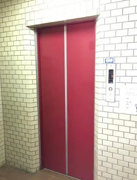 玉川ビルの外観