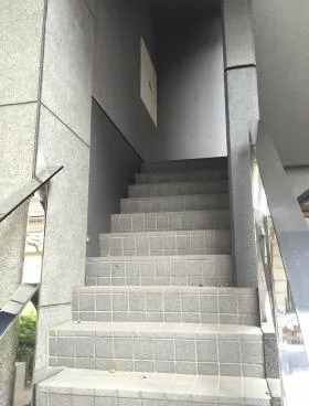 蔵前イセキビルの外観
