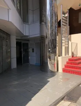 NRビルの外観