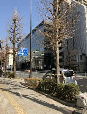NRビルの外観