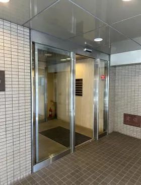蔵前イシイビルの外観