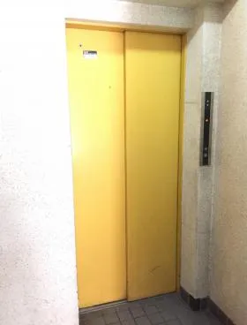 カントウビルの外観