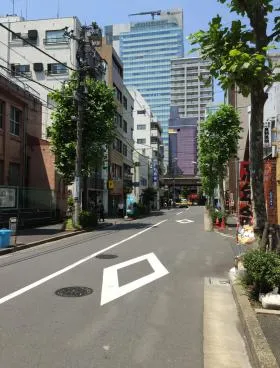 秋州ビルの外観