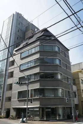 金子ビルの外観