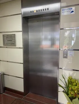 清水ビルの外観