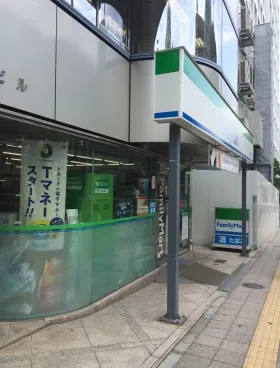 K-Front(旧:荻島)ビルの外観