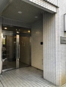 フジ御徒町ビルの外観