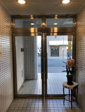 フジ御徒町ビルの外観