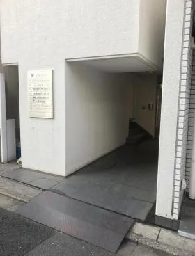 芝松下ビルの外観