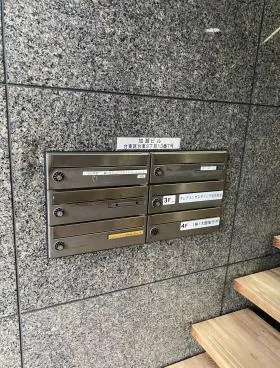 加瀬ビルの外観