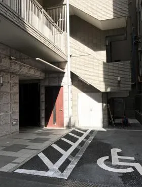 シモジンビルの外観