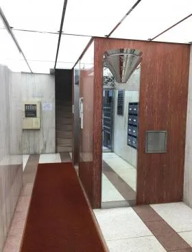 茅場町第2長岡ビルの外観