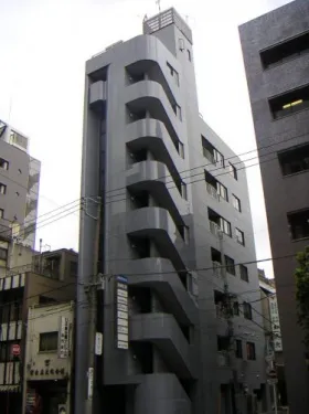 SKビルの外観