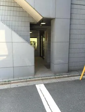SKビルの外観