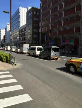 岡安ビルの外観