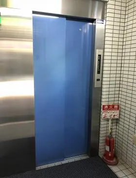 荒井ビル(ニュー)ビルの外観