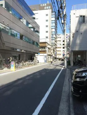 オーラムビルの外観