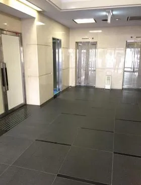 サンフィールドビルの外観