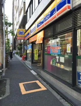 サンフィールドビルの外観