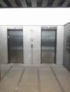 東上野センタービルの外観