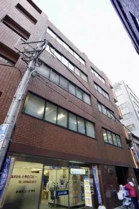 茅場町第3長岡ビルの外観