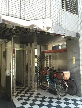 東上野三和ビルの外観