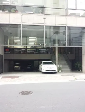 ウインドミルビルの外観