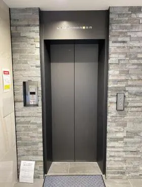 BRICK GATE 茅場町ビルの外観
