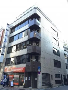 芳屋ビルの外観