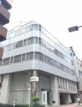 M&Mビルの外観