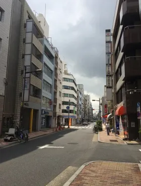 M&Mビルの外観
