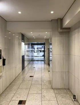 ログズ日本橋堀留ビルの外観