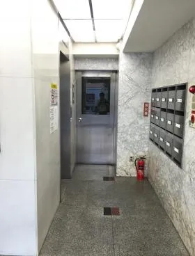 八重洲長岡ビルの外観