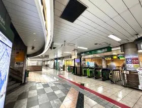 JR八丁堀駅