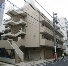 ロイヤルコート目黒の外観