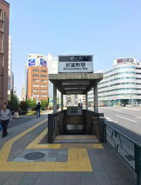 築地第一長岡ビルの外観