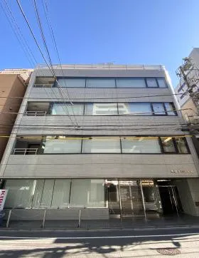 五輪プラザビルの外観