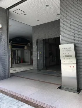 Nビルの外観
