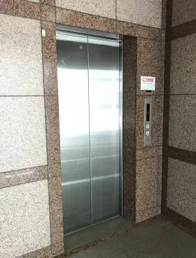 Nビルの外観