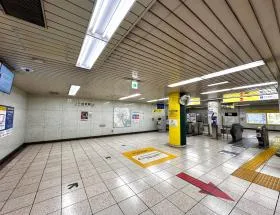 三田駅（都営三田線）