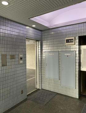 エステートタナカビルの外観