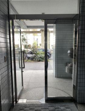 エステートタナカビルの外観