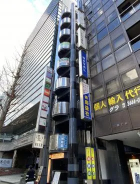 オバタビルの外観