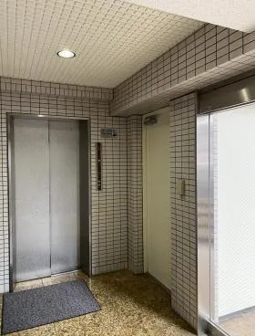 石井ビルの外観