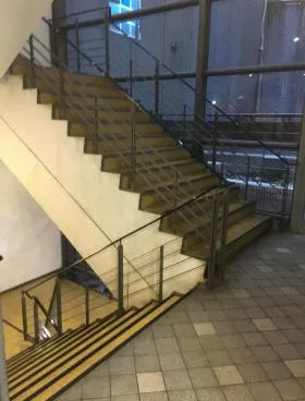 メグロードビルの外観