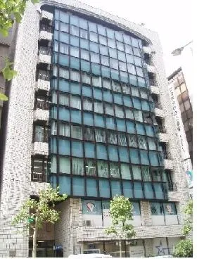 社会保険労務士会館ビルの外観