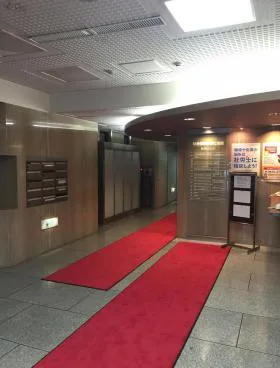 社会保険労務士会館ビルの外観