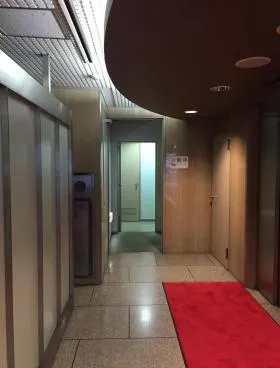 社会保険労務士会館ビルの外観