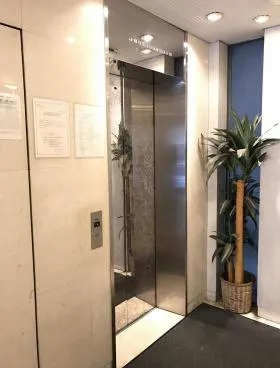 雷門ミハマビルの外観