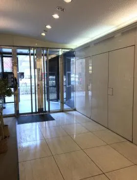 雷門ミハマビルの外観